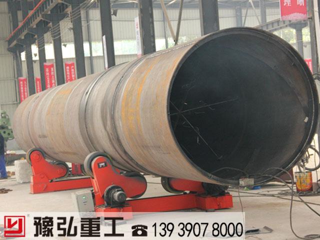 回轉(zhuǎn)干燥機(jī)筒體加工現(xiàn)場(chǎng)圖